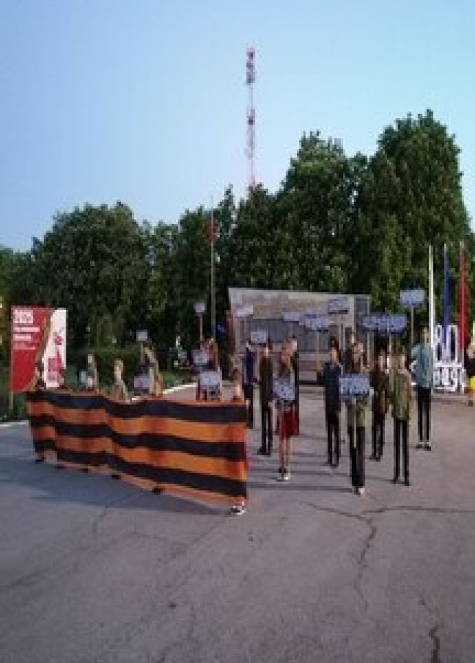Журавлями белыми пролетая в небе