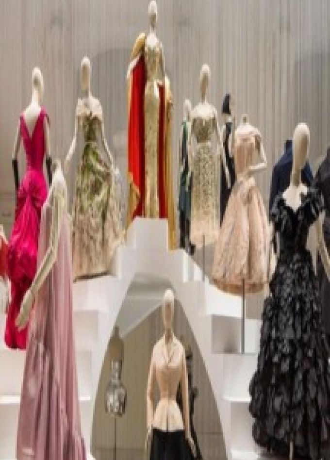 Мода в зеркале истории: Виртуальное путешествие